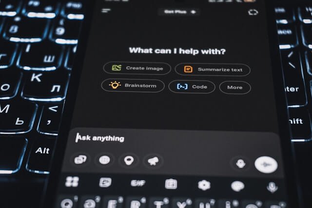 Cómo usar la IA para automatizar contenido, personalizar experiencias y optimizar campañas de marketing